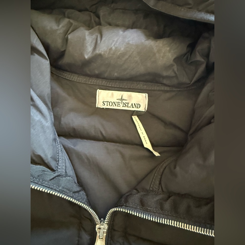 Men’s Stone Island Seamless Tunnel Nylon Down-TC Puffer, Size L in Black. - Picture 3 of 7